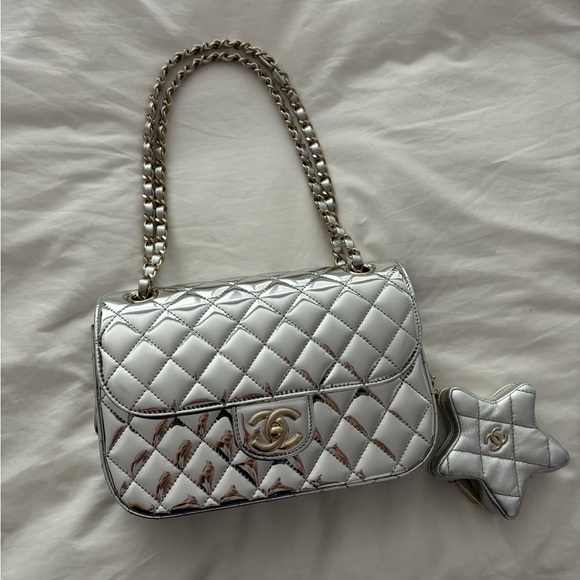 NWT 🖤 CHANEL 24C Silver Mirrored Metallic Medium Star Charm Flap Bag - Picture 6 of 16